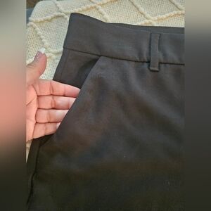 Old Navy Black Plus / Short Trousers with Pockets